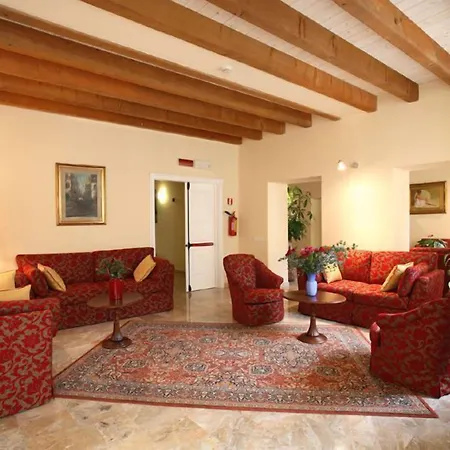 Casa Romagnosi فندق