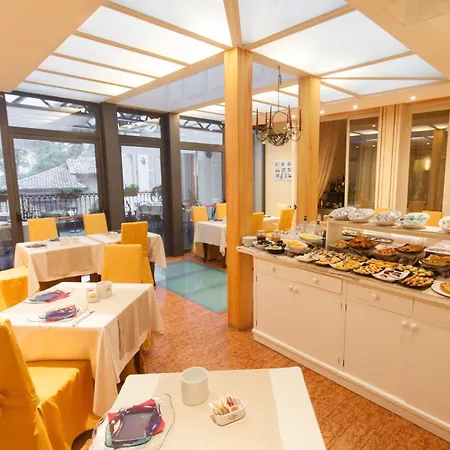 Casa Romagnosi 4* سالسوماجّوري تيرمي