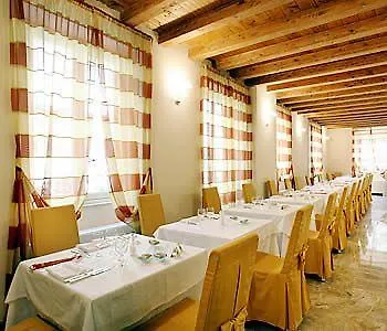 Casa Romagnosi Отель