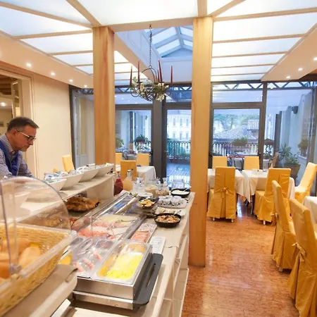 卡萨罗玛诺希酒店 4* 萨尔索马焦雷泰尔梅