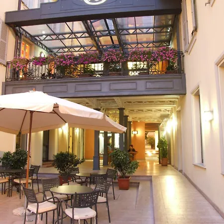 Отель Casa Romagnosi 4*